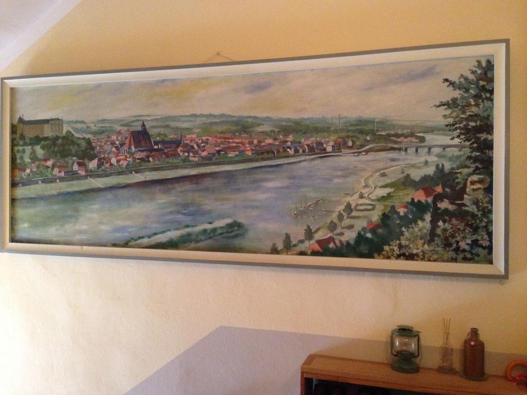 Heiterer Blick Am Malerweg Pirna Apartment Ruang foto